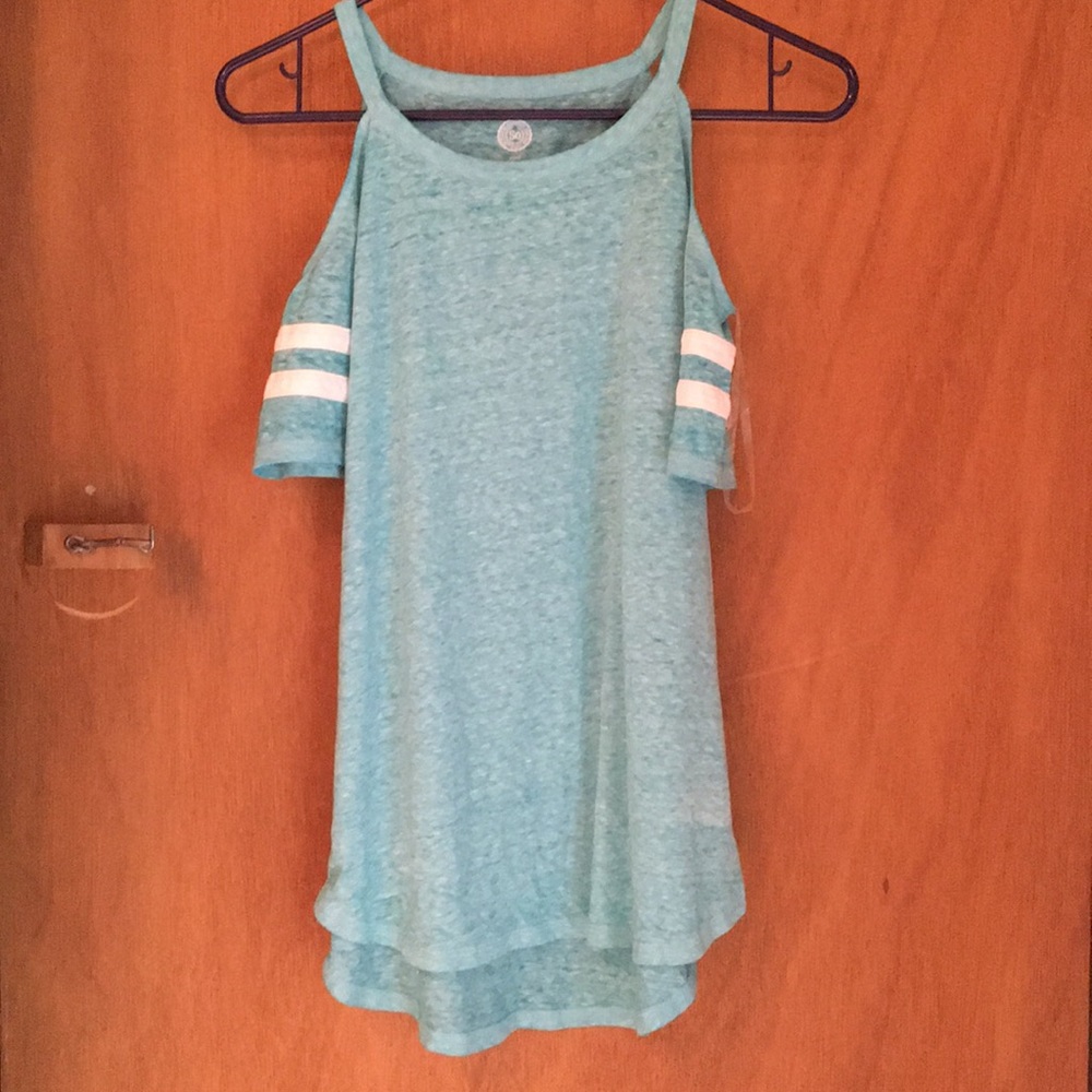 Women’s Short Sleeve Cut Out Shirt